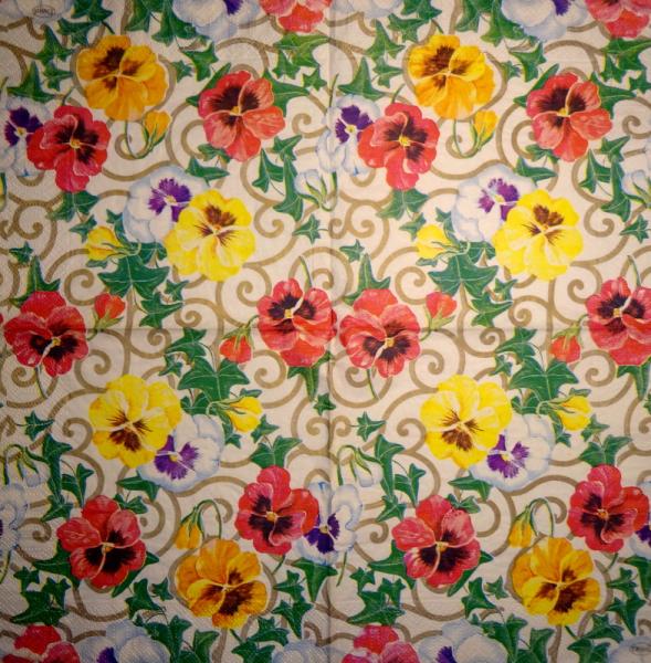 STM-010 Pansy - 3-ply - Duni
